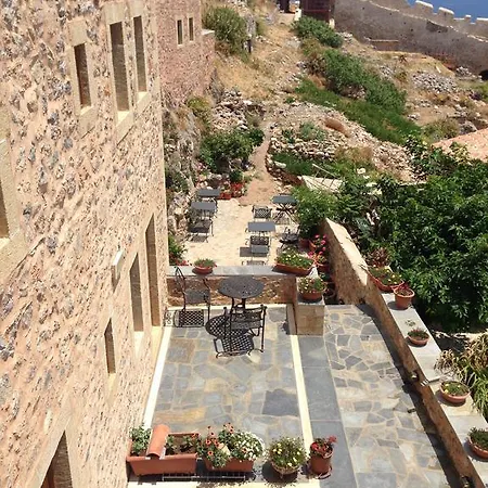 호텔 Likinia 모넴바시아