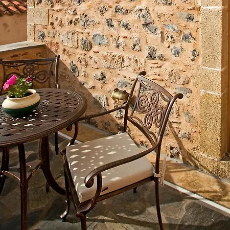 Hotel Likinia 4*