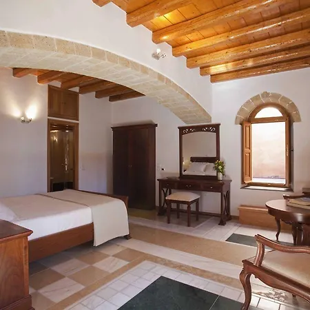Hotel Likinia 4*