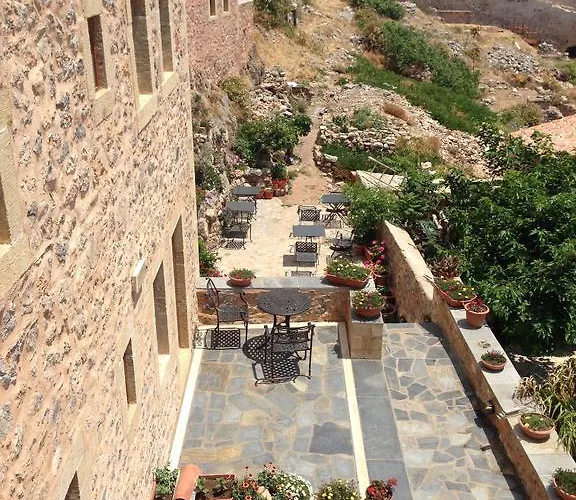 فندق Likinia Monemvasía