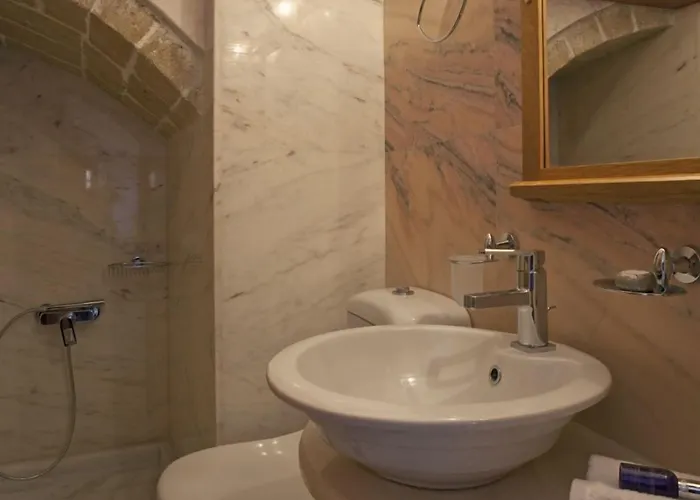 فندق Likinia Monemvasía